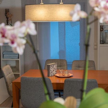#1 Modernes Zimmer Mit Pool Und Garten Memmingen Ngoại thất bức ảnh