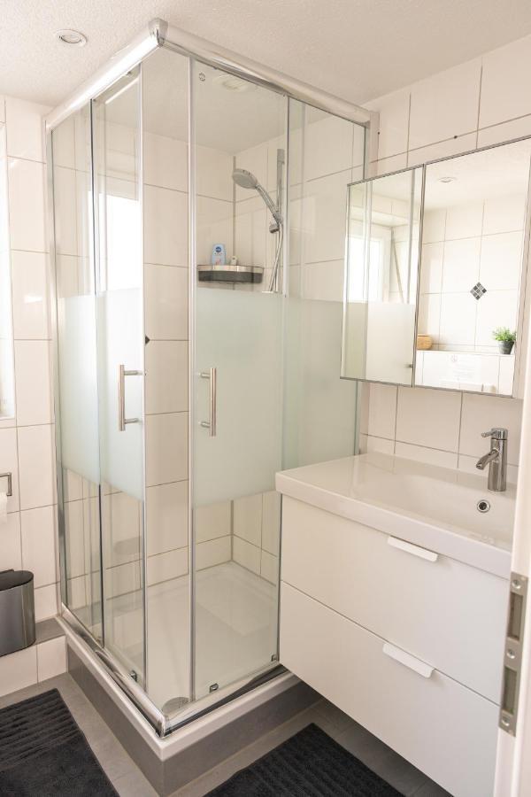 #1 Modernes Zimmer Mit Pool Und Garten Memmingen Ngoại thất bức ảnh